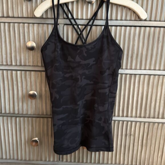 Lululemon Free To Be Tank Incognito Camo Multi Grey size 8 - Picture 3 of 10